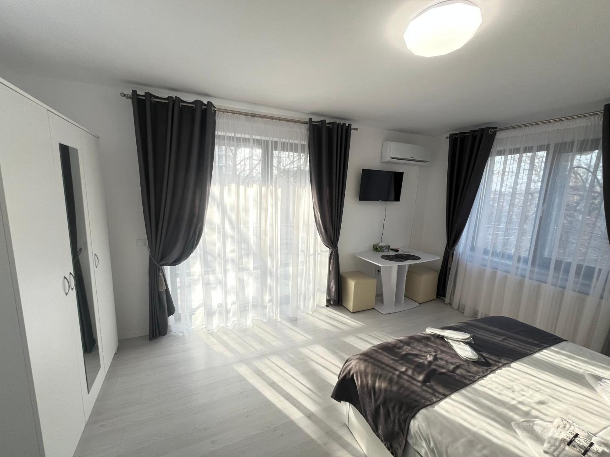 Hotel Palas Grand View ヤシ エクステリア 写真
