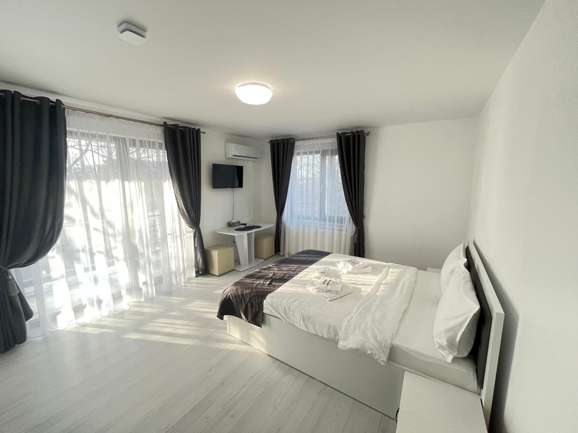 Hotel Palas Grand View ヤシ エクステリア 写真