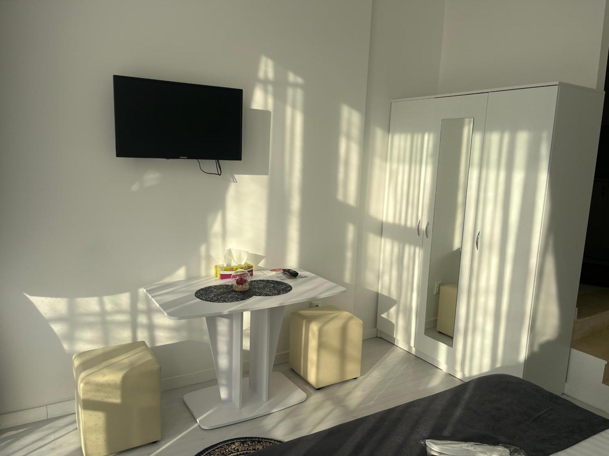 Hotel Palas Grand View ヤシ エクステリア 写真